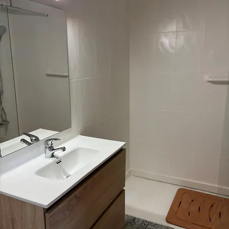 Bosquet - Casa De Invitados Adosada A Casa Familiar Appartement Corbera de Llobregat